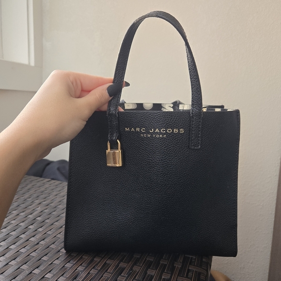 Marc Jacobs Mini Pebbled Leather Tote - Picture 11 of 11